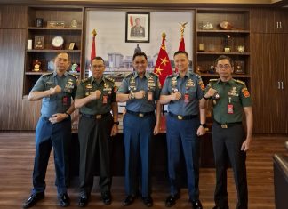 Kapuskes TNI Memimpin Serah Terima Jabatan Kaunit Kermabaktikes Puskes TNI Kapuskes TNI Memimpin Serah terima Jabatan Kaunit Kermabaktikes Puskes TNI (foto : ist)