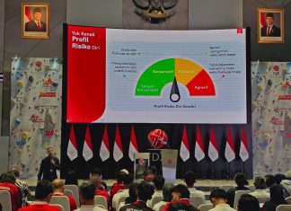 Penekanan Bel Perdagangan BEI Dalam Rangka Literasi Keuangan Bersama Para Atlet Panjat Tebing Indonesia Penekanan Bel Perdagangan BEI Dalam Rangka Literasi Keuangan Bersama Para Atlet Panjat Tebing Indonesia (foto : ist)