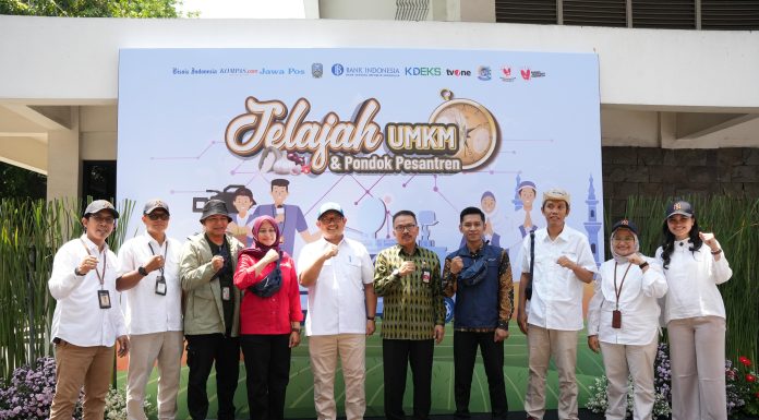 Jelajah UMKM dan Pondok Pesantrean 2024 : Pengembangan Produksi serta Kemandirian UMKM dan Pondok Pesantren Jelajah UMKM dan Pondok Pesantrean 2024 : Pengembangan Produksi serta Kemandirian UMKM dan Pondok Pesantren (foto : ist)