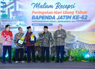 Pj. Gubernur Adhy Apresiasi Kinerja Bapenda Jatim Sebagai Ujung Tombak Pendapatan Daerah
