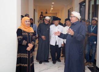 Disambut Hangat Habib Zein di Ponpes Dalwa Bangil, Khofifah Puji Fasilitas Pembelajaran Moderen dan Berteknologi Tinggi