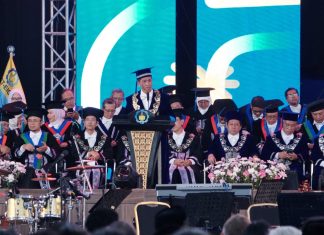 Puncak Dies Natalis ke-64, ITS Beri Penghargaan kepada Presiden Prabowo