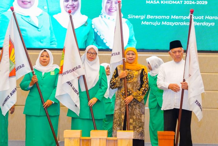Berperan Besar Membangun Bangsa, Khofifah Dinobatkan Sebagai Tokoh Inspiratif oleh Fatayat NU Jatim (foto : ist)