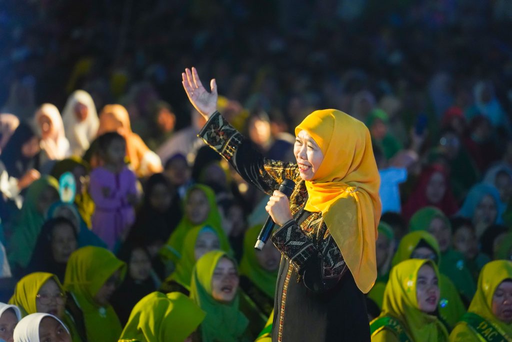 Dihadiri Lebih 20 Ribu Jama'ah Khotmil Quran dan Gebyar Shalawat di ...