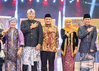 Giliran Lukmanul Hakim dan Wisnu Wardhana Sampaikan Selamat untuk Kemenangan Khofifah-Emil, Ajak Seluruh Masyarakat Bersatu Bangun Jatim