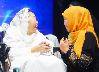 Hadiri Haul Ke-15 di Ciganjur, Khofifah Kenang Sosok Gus Dur Sebagai Pejuang Kemanusiaan dan Pluralisme Indonesia