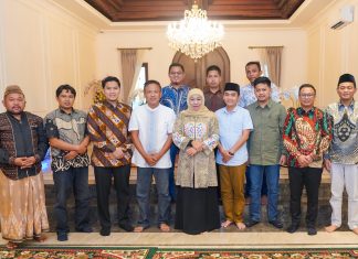 Diskusi Khofifah Bersama Pengusaha Muda Lumajang, Bahas Pengembangan Agrobisnis Hingga Pendidikan di Daerah