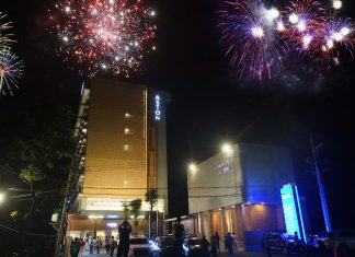 Kemeriahan Pergantian Tahun Bertajuk “Masquerade New Year Party Aston Mojokerto” Kemeriahan Pergantian Tahun Bertajuk “Masquerade New Year Party Aston Mojokerto" (foto : ist)