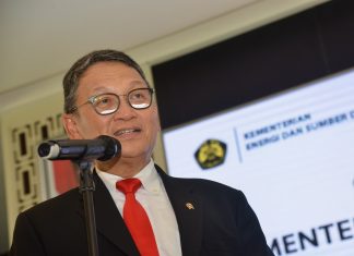 Mantan Menteri ESDM Penuhi Panggilan KPPU Dalam Penyelidikan Kasus Cisem 2 Mantan Menteri ESDM Penuhi Panggilan KPPU Dalam Penyelidikan Kasus Cisem 2 (foto : ist)