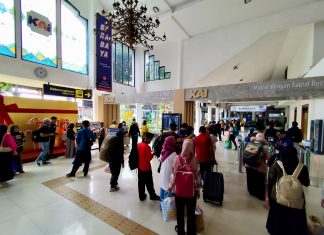 KA Airlangga Jadi Pilihan Favorit Pelanggan Selama Nataru 2024/2025 Daop 8 Surabaya KA Airlangga Jadi Pilihan Favorit Pelanggan Selama Nataru 2024/2025 Daop 8 Surabaya (foto : ist)