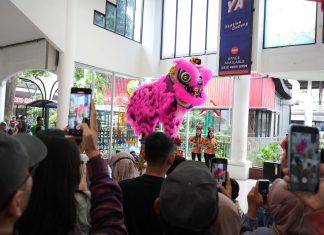 Gong Xi Fa Cai! Daop 8 Surabaya Gelar Imlek at Surabaya Gubeng Station dan Hadirkan Dekorasi Ornamen Khas Imlek Gong Xi Fa Cai! Daop 8 Surabaya Gelar Imlek at Surabaya Gubeng Station dan Hadirkan Dekorasi Ornamen Khas Imlek (foto : ist)