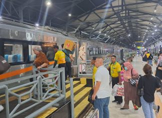 KAI Daop 8 Layani 5.864.312 Juta Penumpang Selama 2024 dengan Peningkatan Performa Ketepatan Waktu