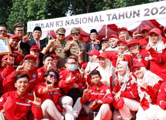 Pimpin Apel Bulan K3 Tahun 2024, Pj. Gubernur Jatim Tekankan Pentingnya Peningkatan Kapasitas SDM Terhadap K3