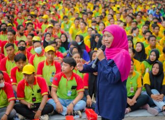 Peringatan Bulan K3, Khofifah: Momentum Penguatan SDM dan Tingkatkan Produktivitas