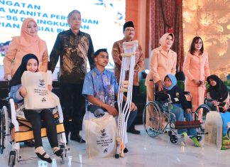 Kemensos Gelar Peringatan HUT ke-25 Dharma Wanita Persatuan dan Hari Ibu ke-96 Kemensos Gelar Peringatan HUT ke-25 Dharma Wanita Persatuan dan Hari Ibu ke-96 (foto : ist)