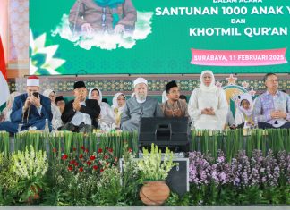 Bersama Syekh Syahawi, Muslimat NU Santuni 1.000 Anak Yatim dalam Rangkaian Kongres Ke-XVIII