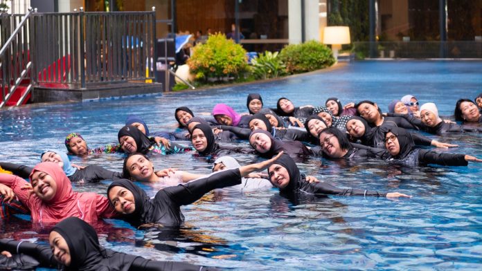 Points of Fun : Menginap Semakin Asyik dengan Aktivitas Aqua Yoga yang Menyenangkan (foto : ist)