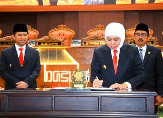Gubernur Khofifah Optimis RPJMD Jatim 2025-2030 Bisa Rampung Lebih Cepat Dibanding Target Kemendagri Gubernur Khofifah Optimis RPJMD Jatim 2025-2030 Bisa Rampung Lebih Cepat Dibanding Target Kemendagri (foto : ist)
