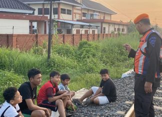 KAI Daop 8 Surabaya Tegaskan Larang Masyarakat Beraktivitas “Ngabuburit” di Jalur KA