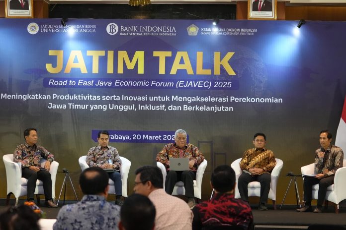 Jatim Talk — Road to East Java Economic (EJAVEC) Forum 2025 : Meningkatkan Produktivitas serta Inovasi untuk Mengakselerasi Perekonomian Jawa Timur yang Unggul, Inklusif, dan Berkelanjutan (foto : ist) Jatim Talk — Road to East Java Economic (EJAVEC) Forum 2025 : Meningkatkan Produktivitas serta Inovasi untuk Mengakselerasi Perekonomian Jawa Timur yang Unggul, Inklusif, dan Berkelanjutan (foto : ist)