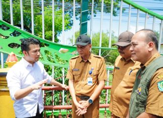 Mitigasi Bencana Banjir, Wagub Emil Cek Sungai di Pamekasan Mitigasi Bencana Banjir, Wagub Emil Cek Sungai di Pamekasan (foto : ist)