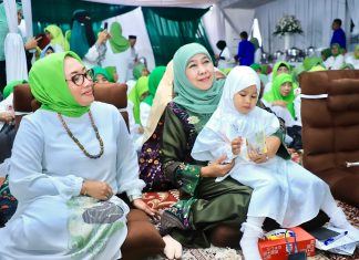 Hadiri Peringatan Nuzulul Qur’an dan Tutup Pesantren Ramadhan Balita PP Muslimat NU, Khofifah Sampaikan Pentingnya Kesholihan Sosial dan Menjaga Tiga Ukhuwah Hadiri Peringatan Nuzulul Qur'an dan Tutup Pesantren Ramadhan Balita PP Muslimat NU, Gubernur Khofifah Sampaikan Pentingnya Kesholihan Sosial dan Menjaga Tiga Ukhuwah (foto : ist)