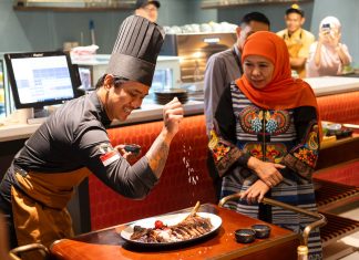 Respon Konsumen Positif, Me’nate Steak & Seafood Buka di Surabaya Undang Gubernur Jatim