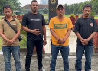 Lakukan Aksi Perampasan di Komplek Militer, Empat Debt Collector BCA Finance Minta Maaf Lakukan Aksi Perampasan di Komplek Militer, Empat Debt Collector BCA Finance Minta Maaf (foto : ist)