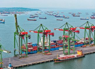 Kinerja Terminal Teluk Lamong Naik 4% Turut Tingkatkan Perekonomian Jawa Timur Kinerja Terminal Teluk Lamong Naik 4% Turut Tingkatkan Perekonomian Jawa Timur (foto : ist)