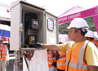 Tri Perluas Jaringan hingga Pelosok, Arek Jawa Timur Kini Bisa Nikmati Sinyal Lebih Luas dan Cepat Tri Perluas Jaringan hingga Pelosok, Arek Jawa Timur Kini Bisa Nikmati Sinyal Lebih Luas dan Cepat (foto : ist)
