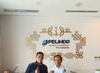 TPS Salurkan Bantuan TJSL untuk Perbaikan Fasilitas Belajar PKBM Budi Utama Surabaya TPS Salurkan Bantuan TJSL untuk Perbaikan Fasilitas Belajar PKBM Budi Utama Surabaya (foto : ist)