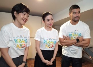 Tantangan Film Perang Kota, Syuting Berpindah Di Beberapa Kota (ki-ka) Mouly Surya, Ariel Tatum dan Chicco Jericho saat sesi doorstop dengan media (foto : ist)