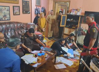 KAI Daop 8 Surabaya Dukung Kejaksaan Negeri Surabaya Atas Penyitaan Rumah Dinas KAI Daop 8 Surabaya Dukung Kejaksaan Negeri Surabaya Atas Penyitaan Rumah Dinas (foto : ist)