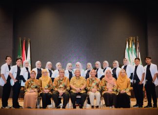 FK Unusa Sumpah 16 Dokter, Kini Siapkan Pendidikan Dokter Spesialis (PPDS) FK Unusa Sumpah 16 Dokter, Kini Siapkan Pendidikan Dokter Spesialis (PPDS) (foto : ist)