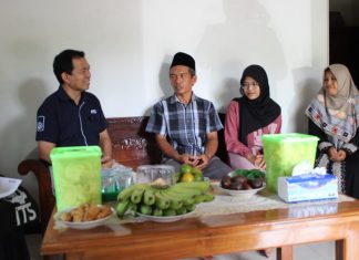 Keterbatasan Ekonomi Bukan Penghalang, ITS Jemput Impian Mahasiswa Baru KIP-K Keterbatasan Ekonomi Bukan Penghalang, ITS Jemput Impian Mahasiswa Baru KIP-K (foto : ist)