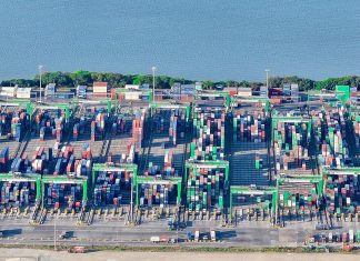 TPK Teluk Lamong Catat Kenaikan Arus Petikemas International 9,1% Hingga Juni 2025 TPK Teluk Lamong Catat Kenaikan Arus Petikemas International 9,1% Hingga Juni 2025 (foto : ist)
