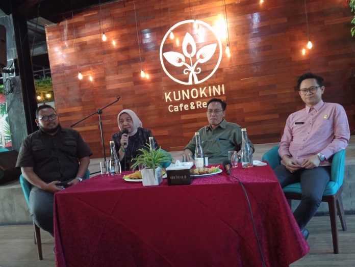 Jagong Santai Bersama Media : Gerakan Ayah Mengantar Ke Sekolah Harus Digalakkan Segera! (dokpri)