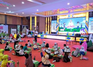 KAI Daop 8 Surabaya Peringati Hari Anak Nasional 2025 dengan Kegiatan Edukatif dan Menghibur KAI Daop 8 Surabaya Peringati Hari Anak Nasional 2025 dengan Kegiatan Edukatif dan Menghibur (foto : ist)
