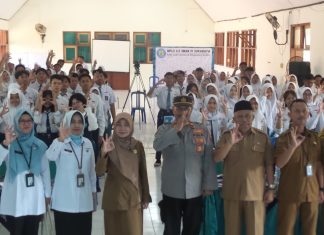 SMAN 19 Gandeng Kemendugbangga/BKKBN Jawa Timur, Sosialisasikan Kesehatan Mental SMAN 19 Gandeng Kemendugbangga/BKKBN Jawa Timur, Sosialisasikan Kesehatan Mental (foto : ist)