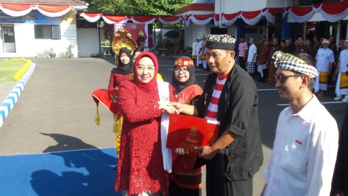 017e8733-a859-4014-8b16-b3ff7ef05580