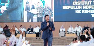 AHY Bakar Semangat Maba ITS Wujudkan Indonesia Emas 2045 AHY Bakar Semangat Maba ITS Wujudkan Indonesia Emas 2045 (foto : ist)