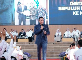 AHY Bakar Semangat Maba ITS Wujudkan Indonesia Emas 2045 AHY Bakar Semangat Maba ITS Wujudkan Indonesia Emas 2045 (foto : ist)