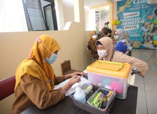 Program Cek Kesehatan Gratis di Sekolah Surabaya Sasar 242 Ribu Siswa Program Cek Kesehatan Gratis di Sekolah Surabaya Sasar 242 Ribu Siswa (foto : ist)