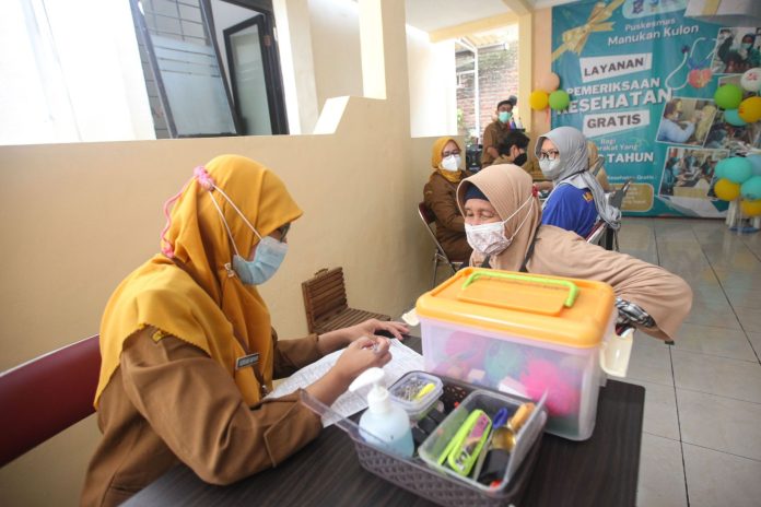 Program Cek Kesehatan Gratis di Sekolah Surabaya Sasar 242 Ribu Siswa (foto : ist)