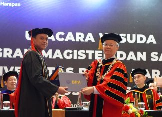 UPH Kampus Surabaya Gelar Wisuda 2025, Mengusung Tema “To Whom I Have Believed”