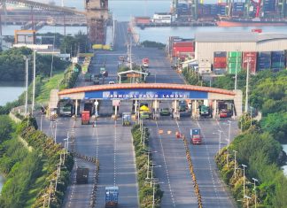 Ekonomi Jatim Tumbuh, Terminal Petikemas Lamong Bukukan Rekor Arus Petikemas Tertinggi