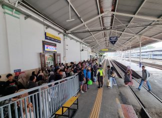 Meningkat 7 Persen, Pengguna Commuter Line di Wilayah Surabaya Tembus 151 Ribu Orang Lebih pada Libur Panjang Maulid Nabi