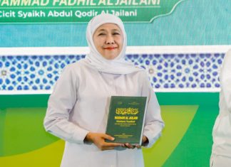 Maknai Hari Literasi Internasional, Gubernur Khofifah Ajak Masyarakat Budayakan Saring Sebelum Sharing