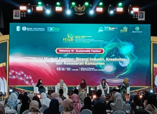 Fesyar Jawa 2025 Hari Kedua, Talkshow Halal Modest Fashion : Sinergi Industri Kreatifitas dan Kesadaran Konsumen