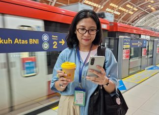 Galaxy A56 5G : Teman Setia Santai, Ngopi dan Pergi Kerja